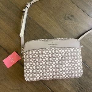 Kate spade purse 👜 🤍🤎